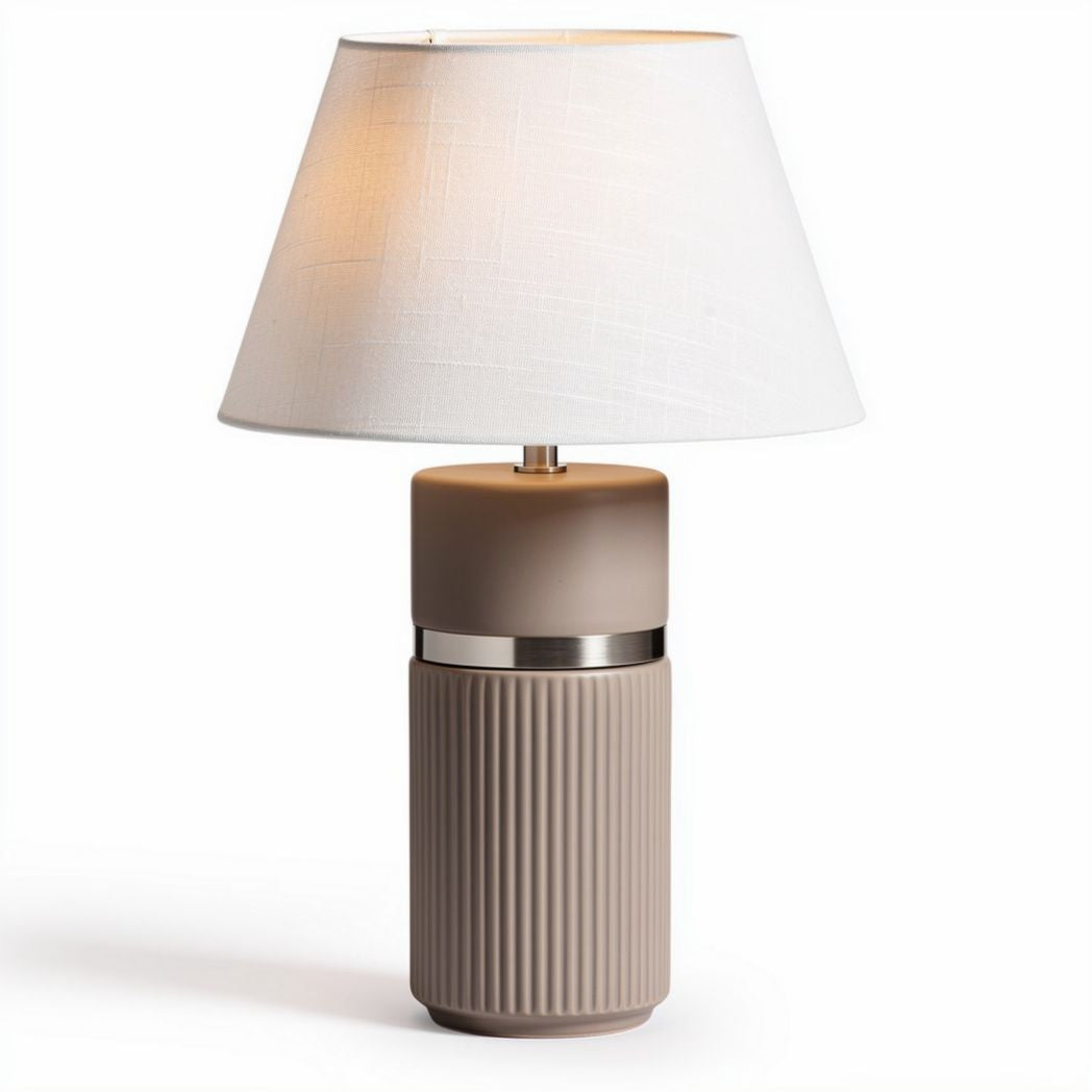 Tafellamp van bamboe en stof in beige met een hoogte van 50 cm
